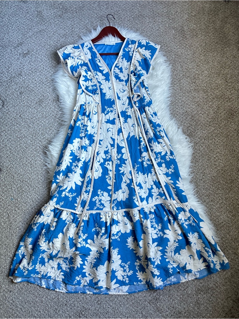 entro Blue and White Floral V-Neck Maxi Dress with Ruffle Hem